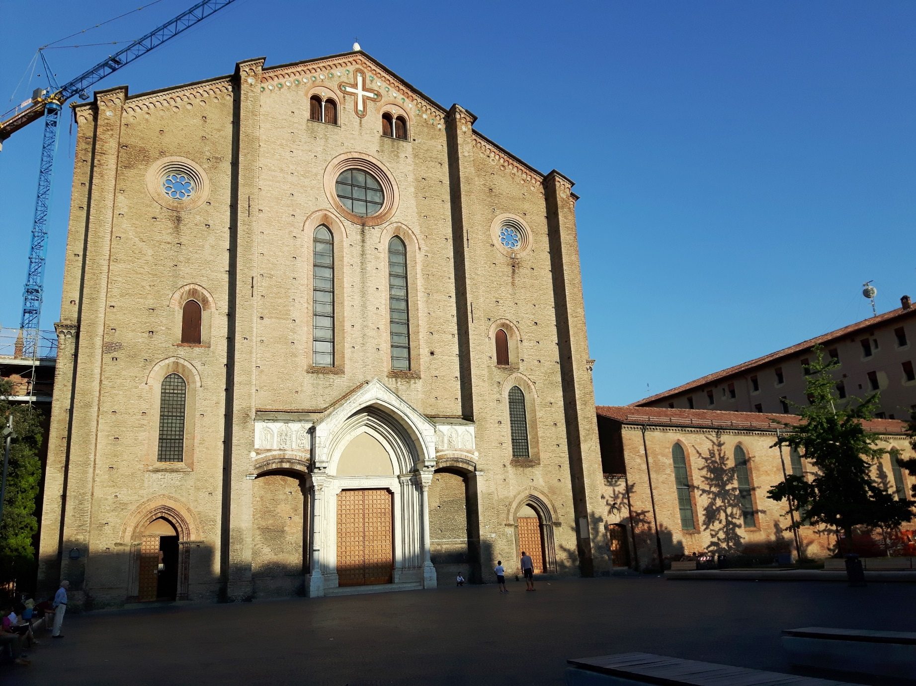 Basilica di San Francesco, Bologna - 01.jpg